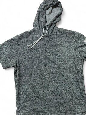 Under Armour Men's Short Sleeve Hooded Shirt